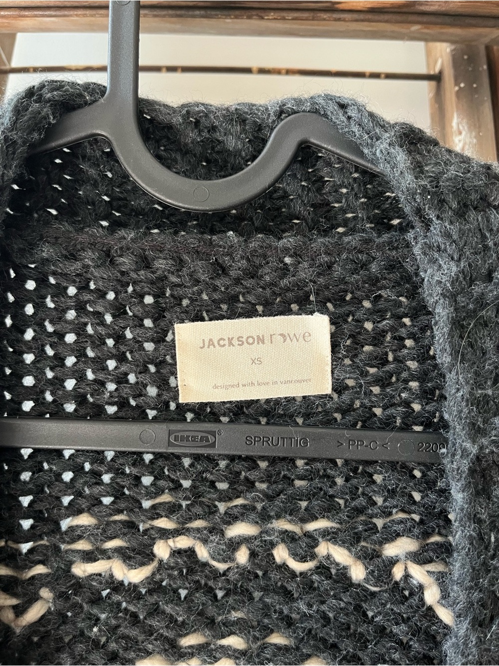 JACKSON ROWE | Eye-Pattern Knit Sweater - Picture 4 of 5
